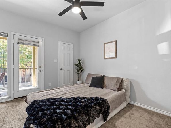 3105  San Jacinto Street  201, Dallas Texas 75204