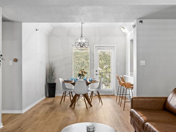 3105  San Jacinto Street  201, Dallas Texas 75204