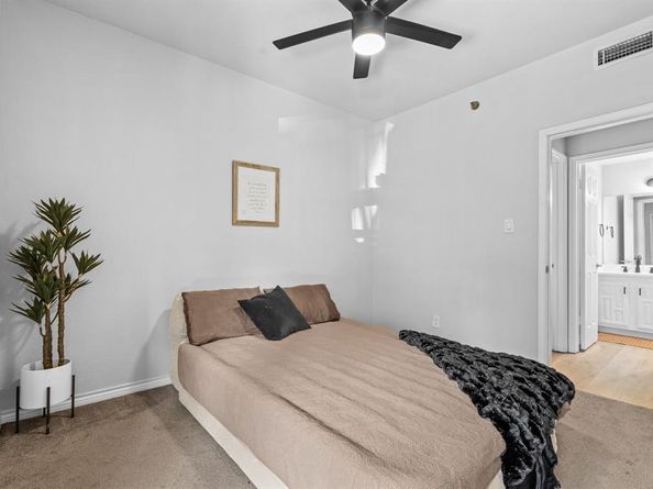 3105  San Jacinto Street  201, Dallas Texas 75204