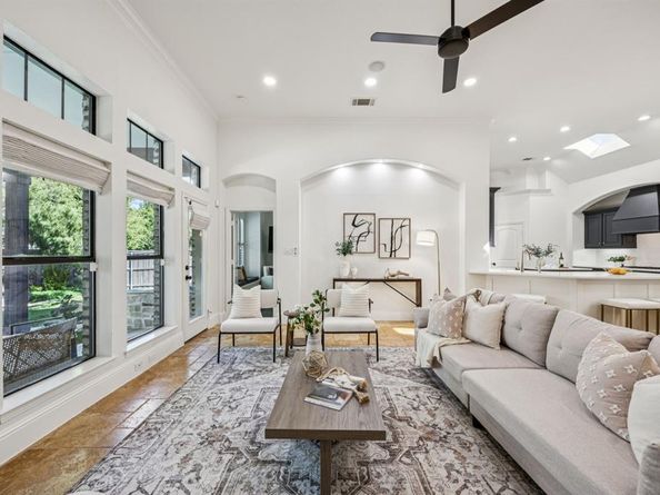 6156  Stapleford Circle , Dallas Texas 75252