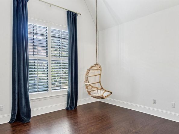 6156  Stapleford Circle , Dallas Texas 75252