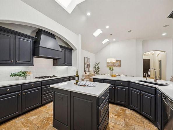 6156  Stapleford Circle , Dallas Texas 75252