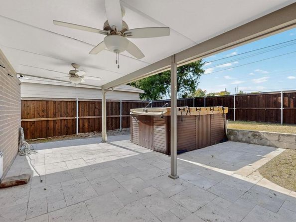 1868  Lynnwood Hills Drive , Fort Worth Texas 76112