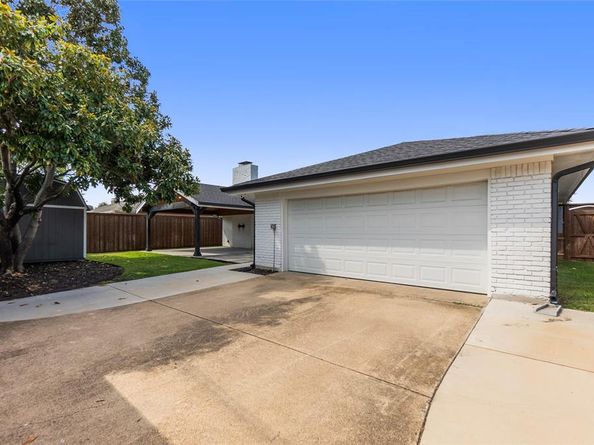 16210  Arbor Downs Drive , Dallas Texas 75248