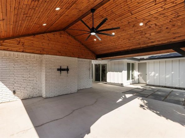 16210  Arbor Downs Drive , Dallas Texas 75248