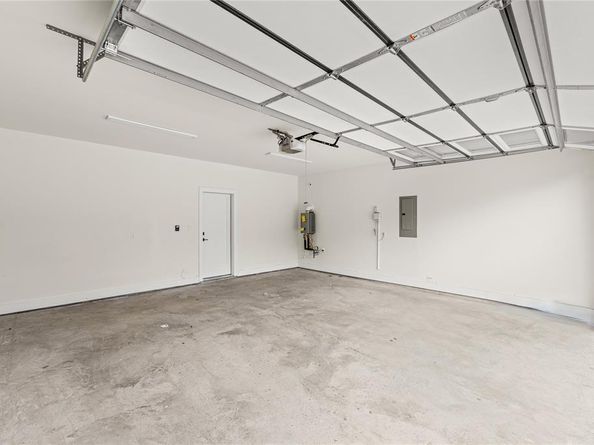 1021  Mobile Street , Dallas Texas 75208