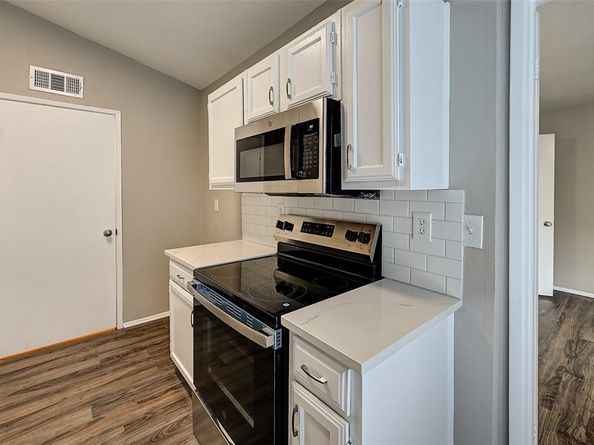 9556  Gonzales Drive , Dallas Texas 75227