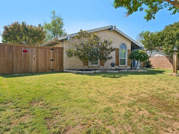 2102  Statler Drive , Carrollton Texas 75007