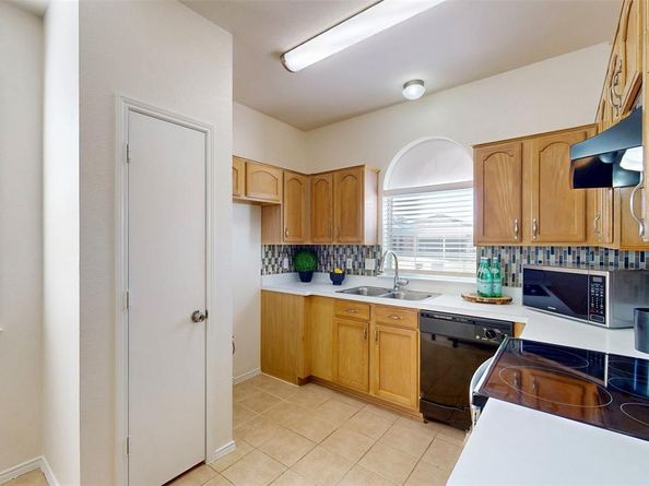 1021  Buffalo Springs Drive , Fort Worth Texas 76140
