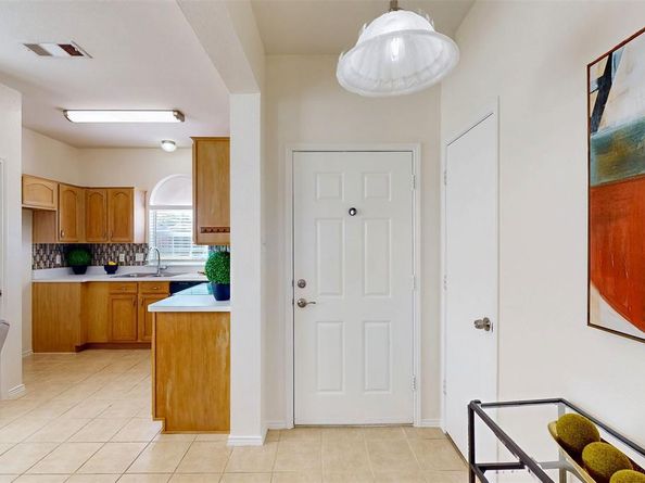 1021  Buffalo Springs Drive , Fort Worth Texas 76140