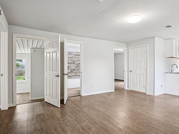 1431 E Baltimore Avenue , Fort Worth Texas 76104