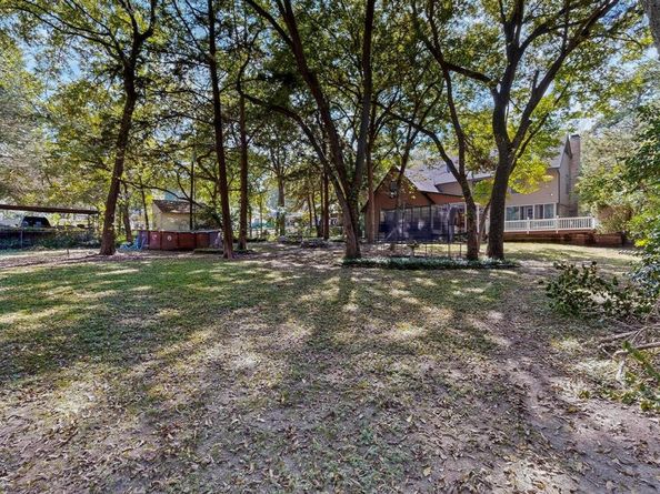 277  Creekwood Drive , Lancaster Texas 75146