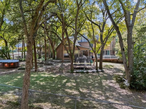 277  Creekwood Drive , Lancaster Texas 75146