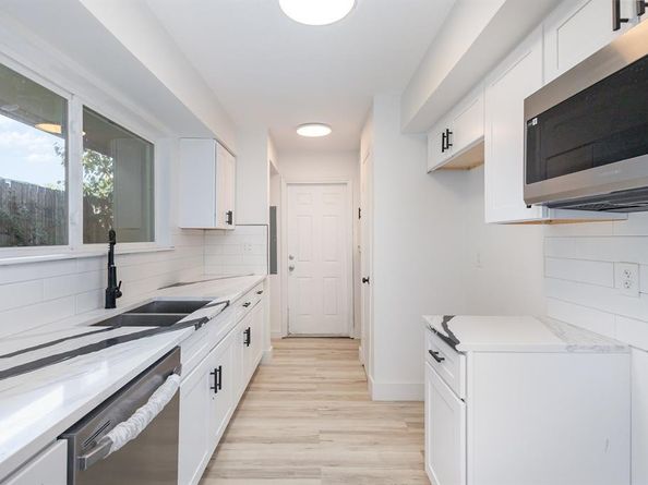 4140  Towngate Boulevard , Garland Texas 75041