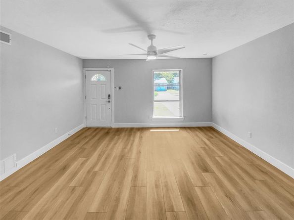 2813 E 15th Street , Plano Texas 75074