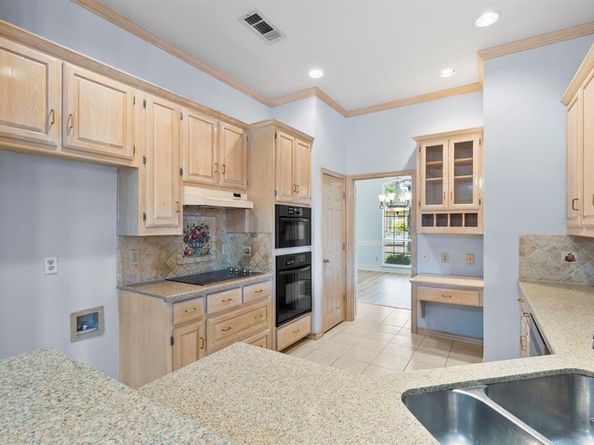 2816  Corby Drive , Plano Texas 75025