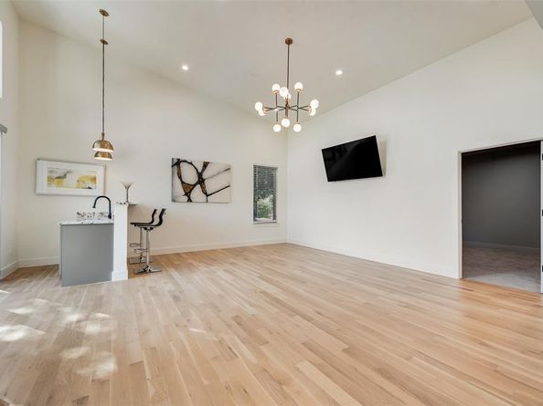 6411  Royal Lane , Dallas Texas 75230