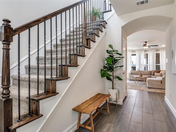 1426  Bellingham Lane , Garland Texas 75044