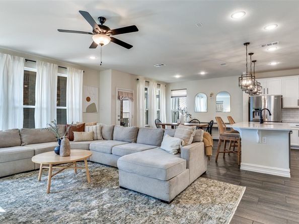 1426  Bellingham Lane , Garland Texas 75044
