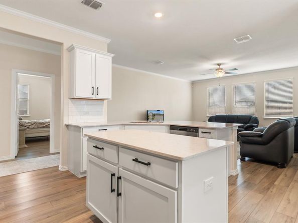 1113  Cropout Way , Fort Worth Texas 76052