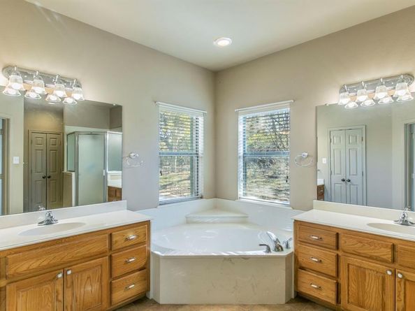 526  Preston Trail , Cedar Hill Texas 75104