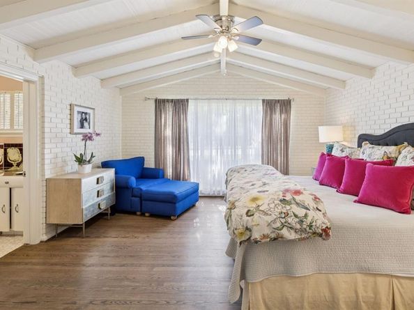 4549  Walnut Hill Lane , Dallas Texas 75229