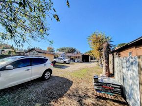 2004  Prairie Avenue , Fort Worth Texas 76164