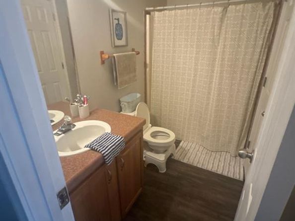 3814  Middlefield Road  DA, Dallas Texas 75253