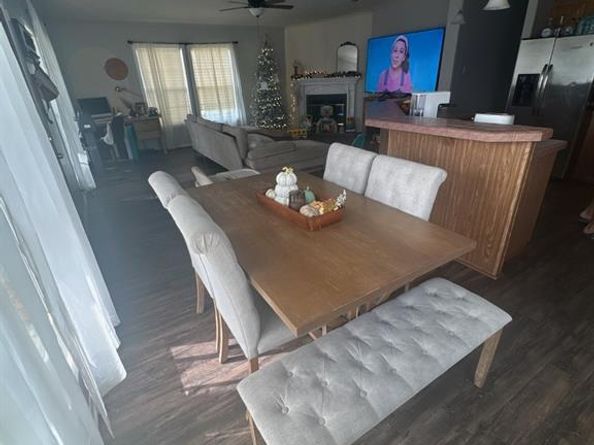 3814  Middlefield Road  DA, Dallas Texas 75253