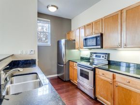 2305  Worthington Street  216, Dallas Texas 75204