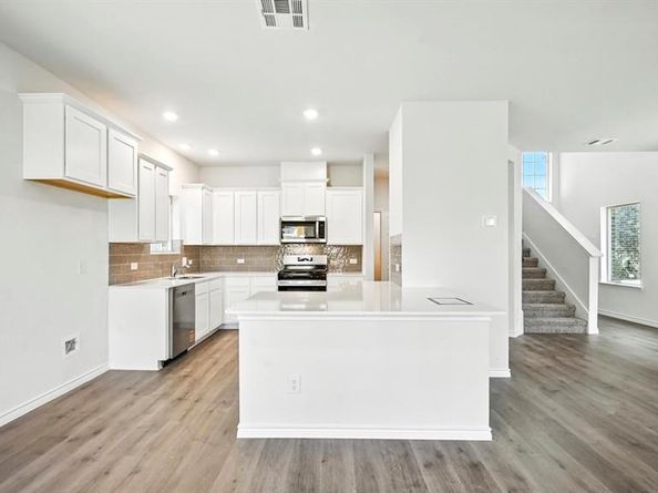 3421  Bar Claims Street , Aubrey Texas 76227