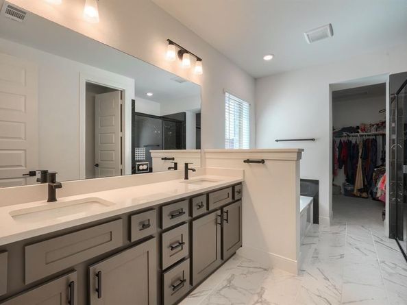 1348  Bay Laurel Road , Fate Texas 75087