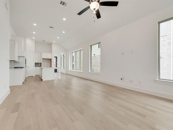 519  Embargo Drive , Fate Texas 75189