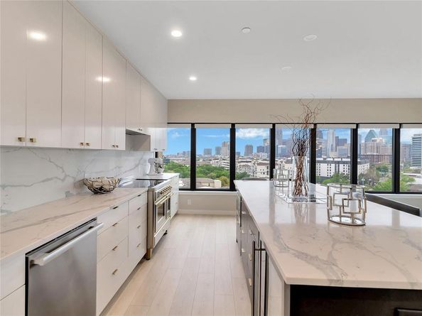 3030  Mckinney Avenue  1006, Dallas Texas 75204