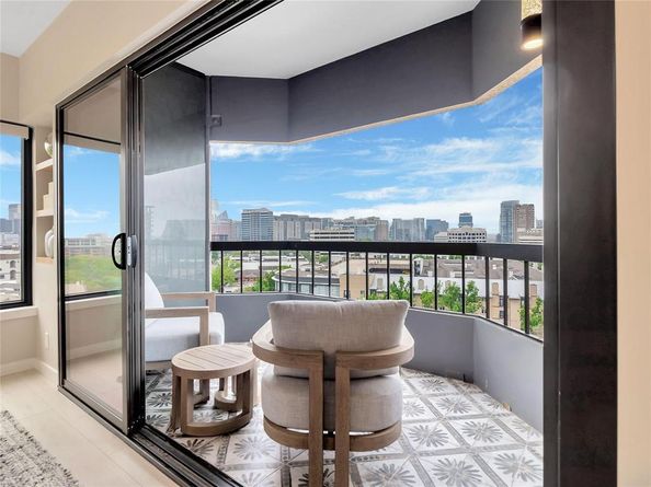 3030  Mckinney Avenue  1006, Dallas Texas 75204