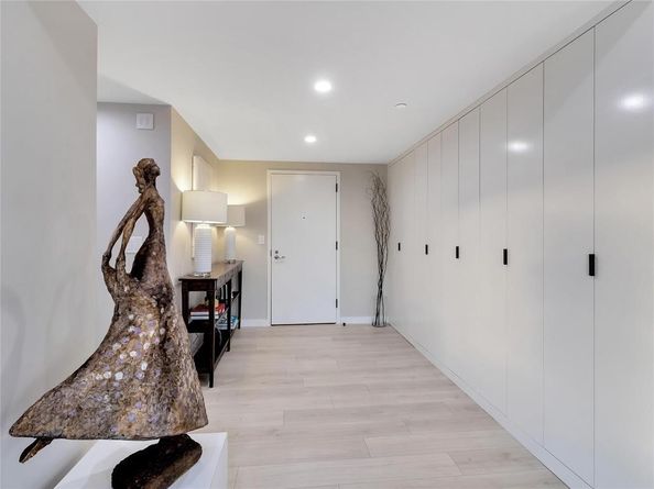 3030  Mckinney Avenue  1006, Dallas Texas 75204