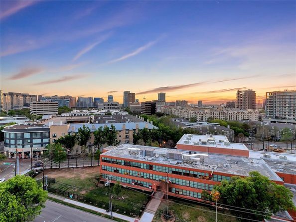 3030  Mckinney Avenue  1006, Dallas Texas 75204