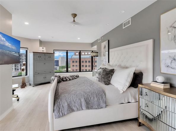 3030  Mckinney Avenue  1006, Dallas Texas 75204