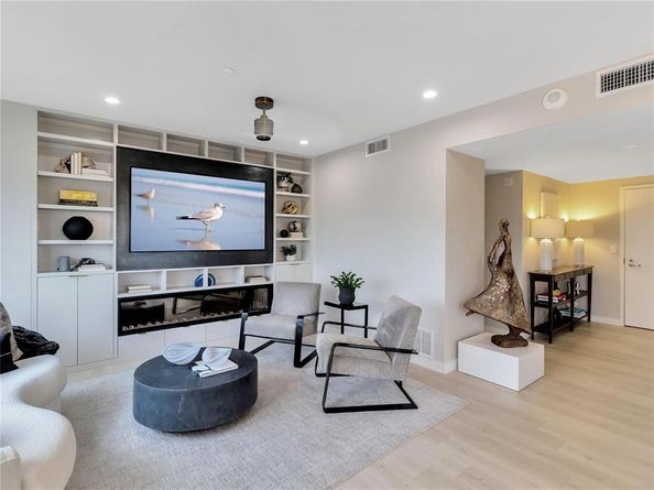 3030  Mckinney Avenue  1006, Dallas Texas 75204