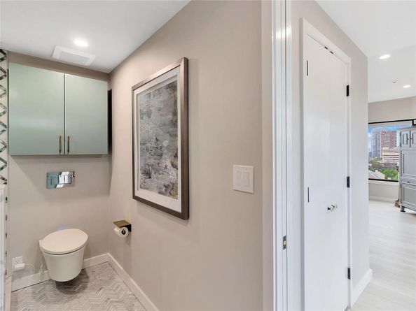 3030  Mckinney Avenue  1006, Dallas Texas 75204