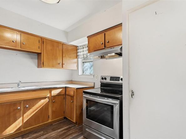 206 W Ridgewood Drive , Garland Texas 75041