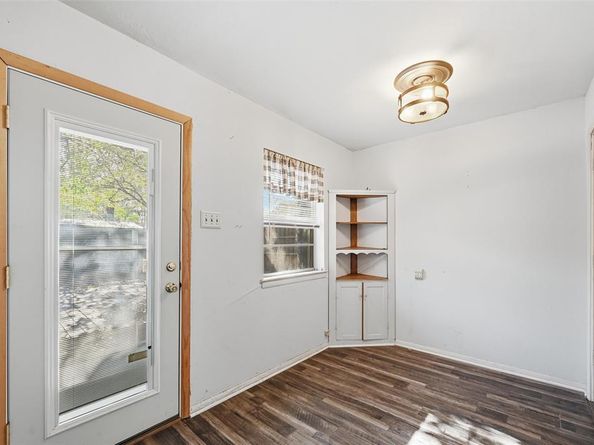 206 W Ridgewood Drive , Garland Texas 75041