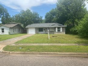 613  La Salle Drive , Richardson Texas 75081