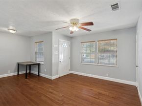 1304 E Lovers Lane , Arlington Texas 76010