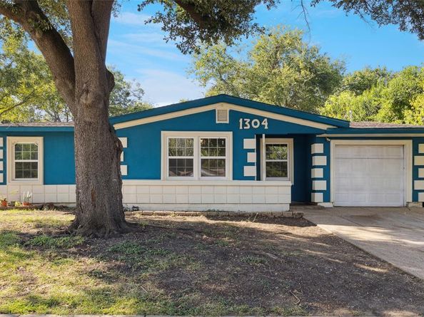 1304 E Lovers Lane , Arlington Texas 76010