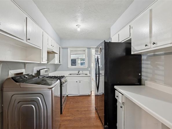 1304 E Lovers Lane , Arlington Texas 76010