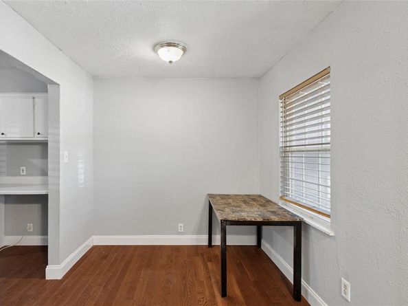 1304 E Lovers Lane , Arlington Texas 76010