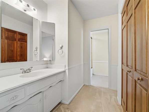 1204  Greenbriar Lane , Arlington Texas 76013