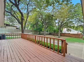 1204  Greenbriar Lane , Arlington Texas 76013