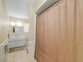 1204  Greenbriar Lane , Arlington Texas 76013